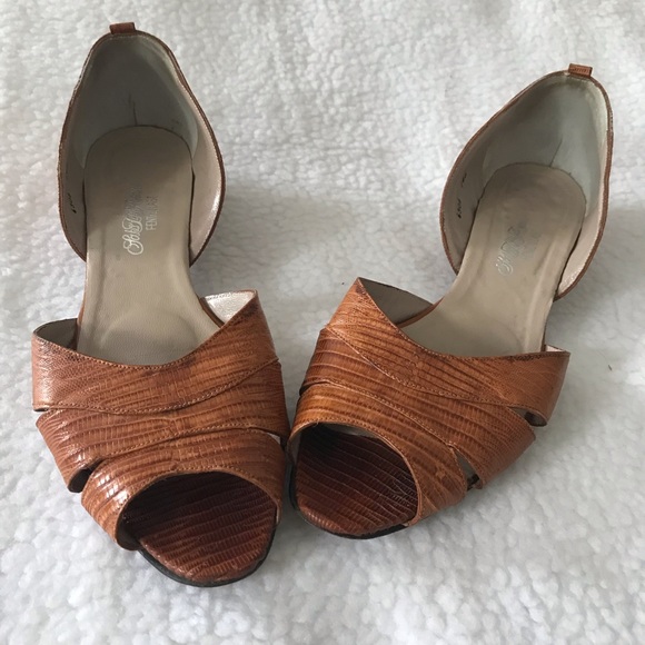 Saks Fifth Avenue Peep Toe D’orsay Pump - Picture 2 of 10